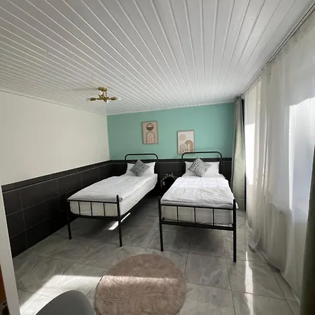 Apartment Naehe Bahnhof 9 Min Hannover Zentrum Check In Bis 0 Uhr - Self Check In! *