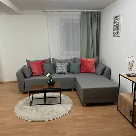 Naehe Bahnhof 9 Min Hannover Zentrum Check In Bis 0 Uhr - Self Check In! * Lehrte